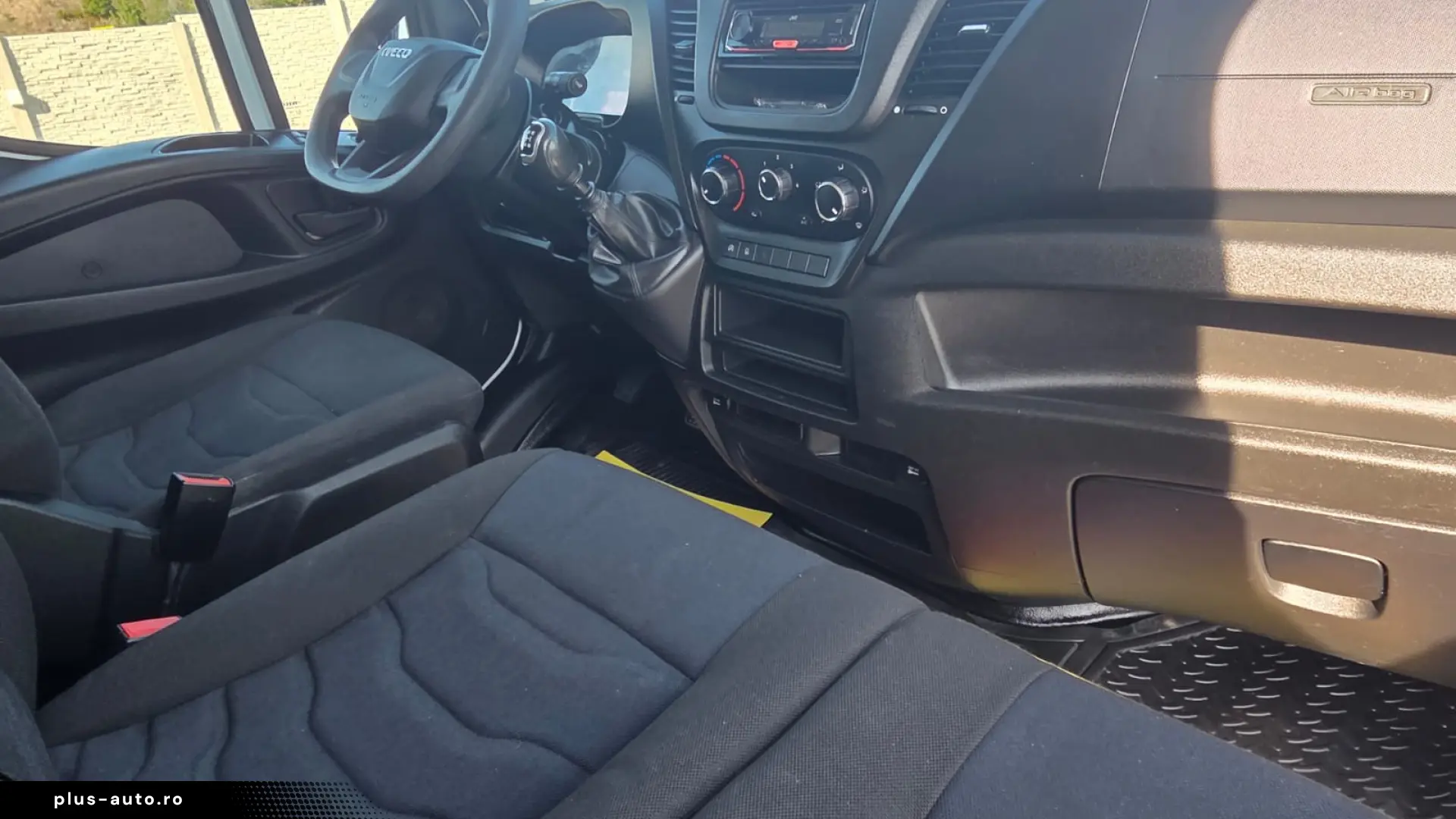 IVECO NEW DAILY LONG XXL   LIFT HIDRAULIC