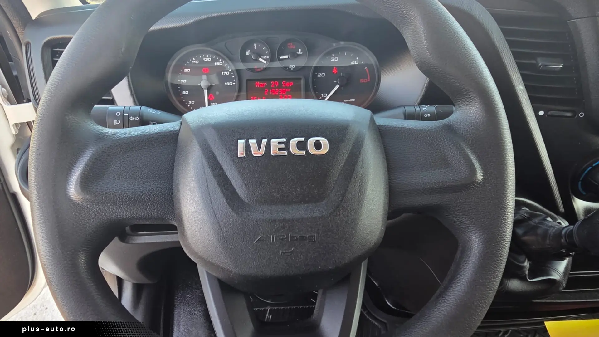 IVECO NEW DAILY LONG XXL   LIFT HIDRAULIC