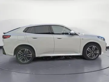 BMW X2 sDrive18d Steptronic DCT Navi DSG