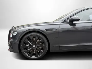 Bentley Flying Spur V8 Hybrid