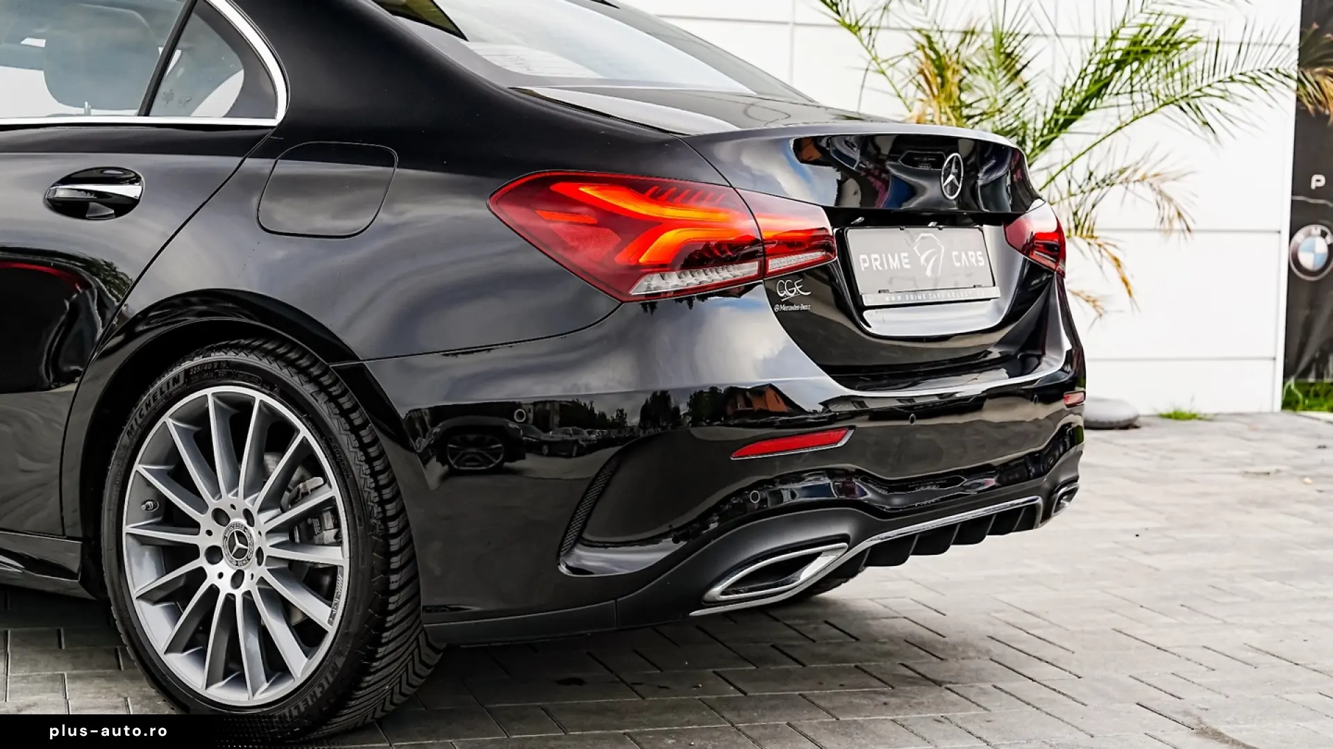 Mercedes-Benz A 200 Sedan 7G-DCT AMG Line
