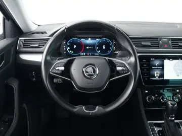 SKODA SUPERB C. AMBITION 2.0TDI DSG -ANHÄNGERKUPPLUNG-