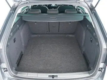 SKODA SUPERB C. AMBITION 2.0TDI DSG -ANHÄNGERKUPPLUNG-