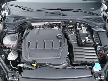 SKODA SUPERB C. AMBITION 2.0TDI DSG -ANHÄNGERKUPPLUNG-