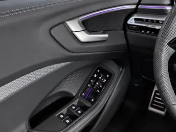 AUDI A5 Avant TFSI S Line LED Kamera el.Sitze Virtual