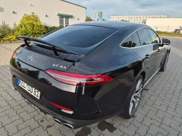 MERCEDES-BENZ AMG GT 4-trg. 43 Vollaustattung 1Hand …
