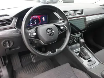 SKODA Superb Combi Style  LED AHK SHZ STANDHZ ACC KLIM