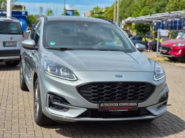 FORD Kuga ST-Line X Pano AHK 1.Hand Kamera LEDs
