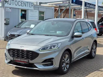 FORD Kuga ST-Line X Pano AHK 1.Hand Kamera LEDs