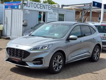 FORD Kuga ST-Line X Pano AHK 1.Hand Kamera LEDs