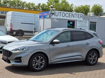 FORD Kuga ST-Line X Pano AHK 1.Hand Kamera LEDs
