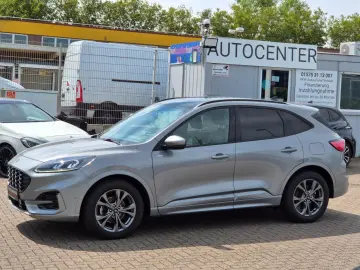 FORD Kuga ST-Line X Pano AHK 1.Hand Kamera LEDs