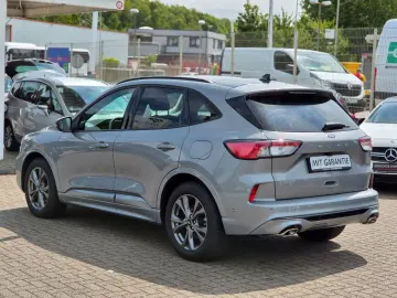 FORD Kuga ST-Line X Pano AHK 1.Hand Kamera LEDs