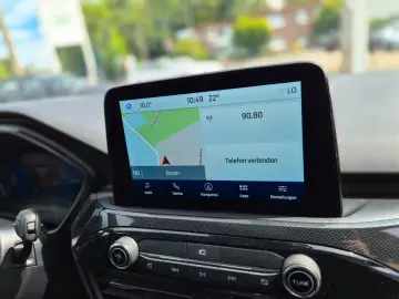 FORD Kuga ST-Line X Pano AHK 1.Hand Kamera LEDs