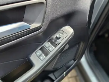 FORD Kuga ST-Line X Pano AHK 1.Hand Kamera LEDs