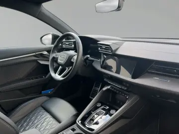 AUDI A3 allstreet 35 TDI Matrix Navi Leder HuD Kamera
