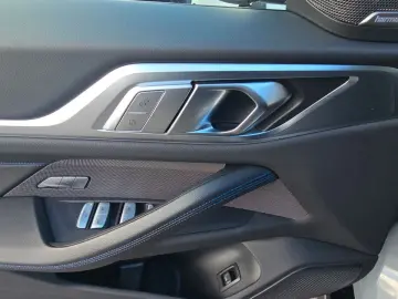 BMW i4 M50 Navi Leder Tempom.aktiv Glasdach
