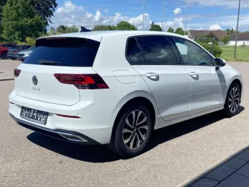 VW Golf 1.5 TSI ACTIVE GARANTIE AHK APP-CONNECT ACT