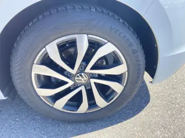 VW Golf 1.5 TSI ACTIVE GARANTIE AHK APP-CONNECT ACT