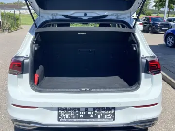 VW Golf 1.5 TSI ACTIVE GARANTIE AHK APP-CONNECT ACT