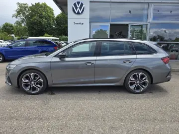 SKODA Octavia Combi RS 2.0 TDI DSG HEAD-UP SMART-LINK