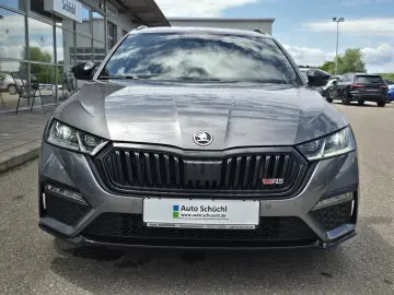 SKODA Octavia Combi RS 2.0 TDI DSG HEAD-UP SMART-LINK