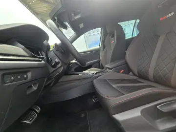 SKODA Octavia Combi RS 2.0 TDI DSG HEAD-UP SMART-LINK