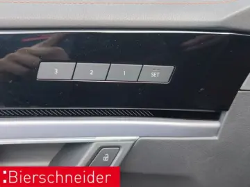 VW Touareg 3.0 TDI R-Line Black AHK STAND HUD 22