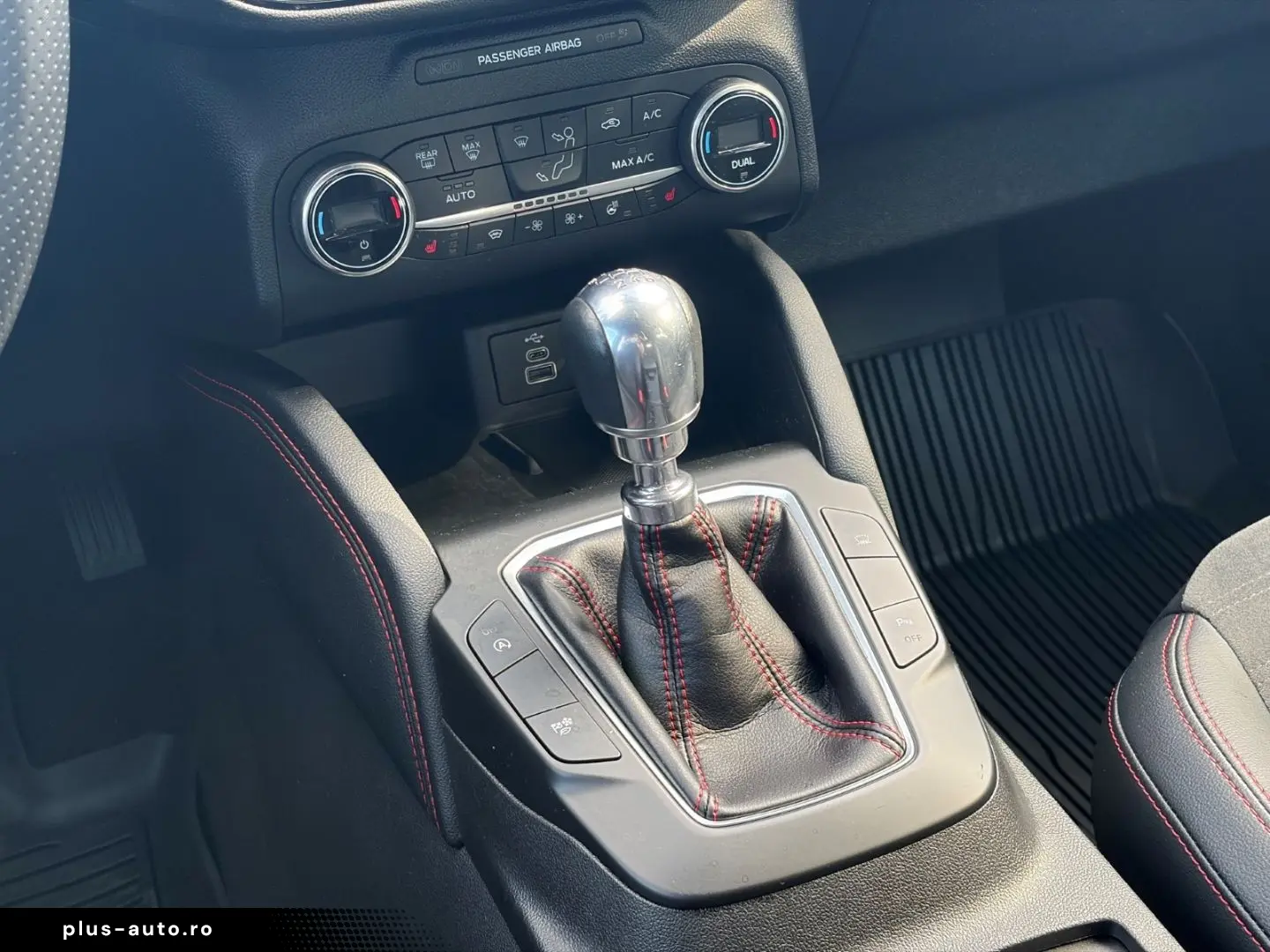 FORD Kuga 2.0 EcoBlue Hybrid ST-Line X LED AHK