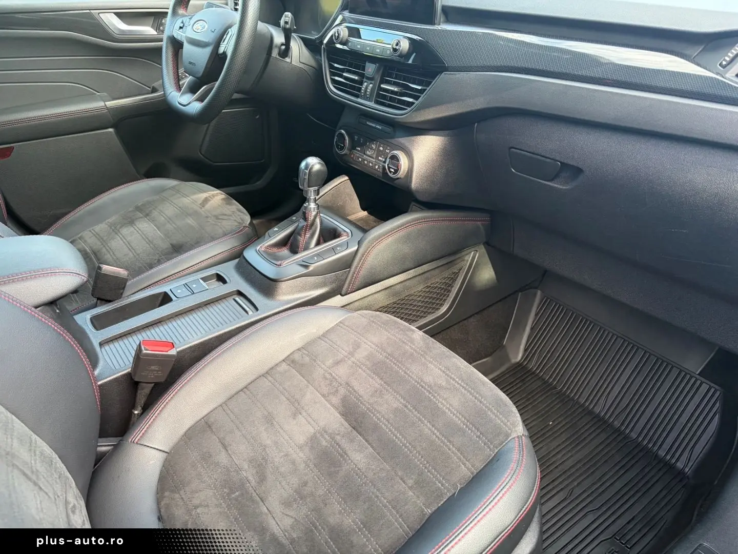 FORD Kuga 2.0 EcoBlue Hybrid ST-Line X LED AHK