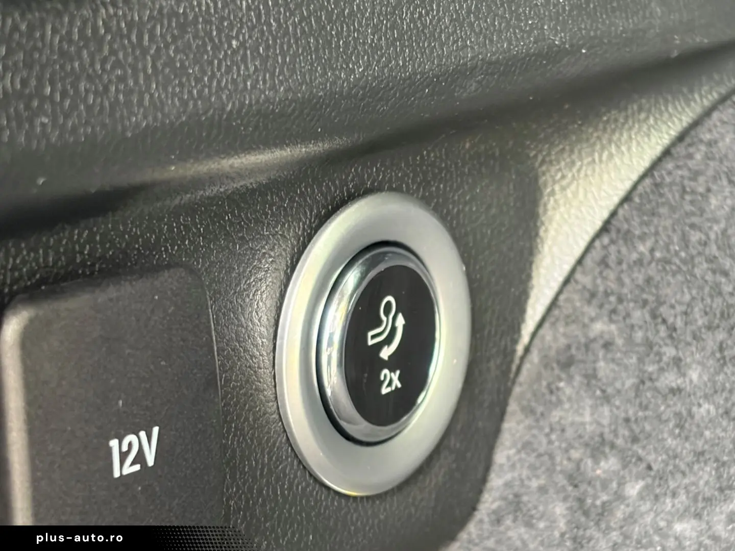 FORD Kuga 2.0 EcoBlue Hybrid ST-Line X LED AHK