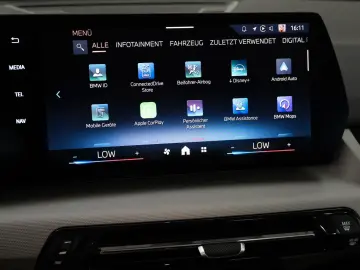 BMW iX2 20 eDrive Navi LED SH Kamera Ausparkassist