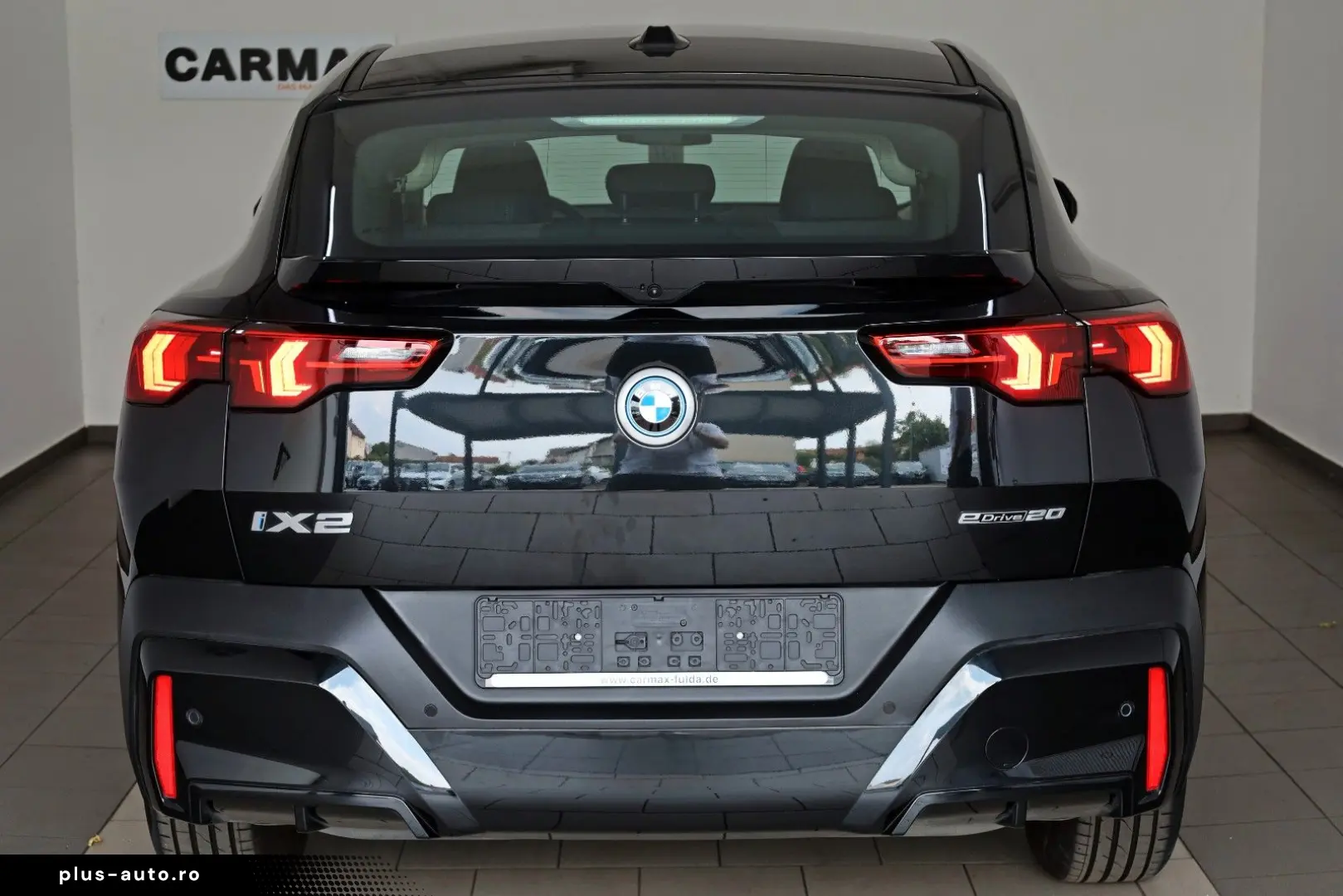 BMW iX2 20 eDrive Navi LED SH Kamera Ausparkassist