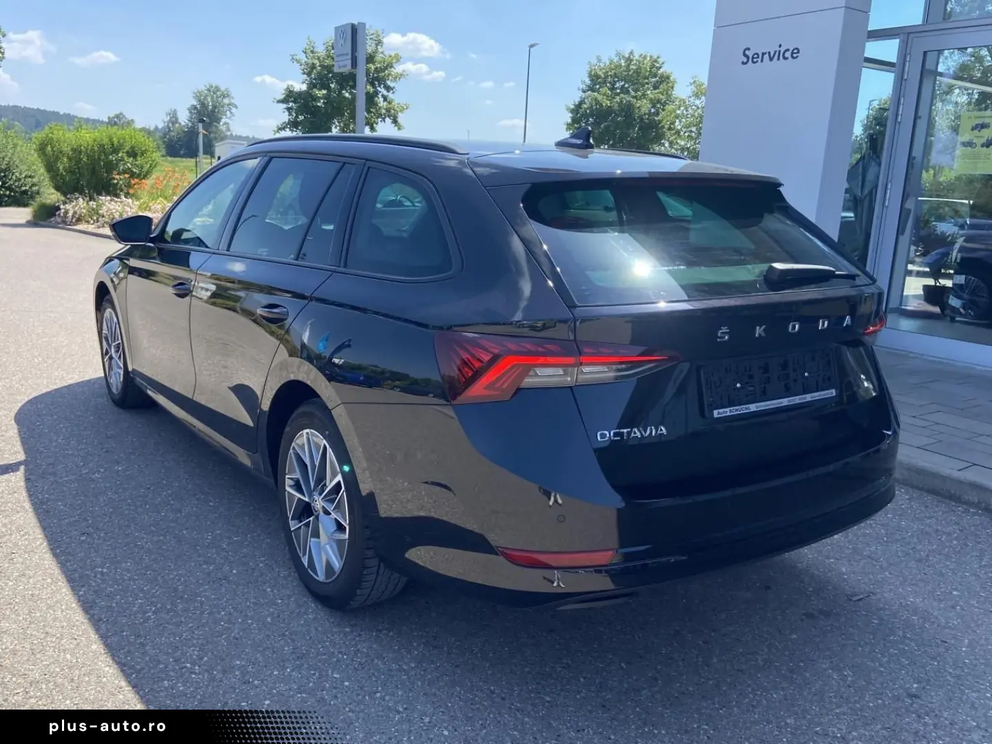 SKODA Octavia Combi 2.0 TDI DSG Ambition AHK SMART-LIN
