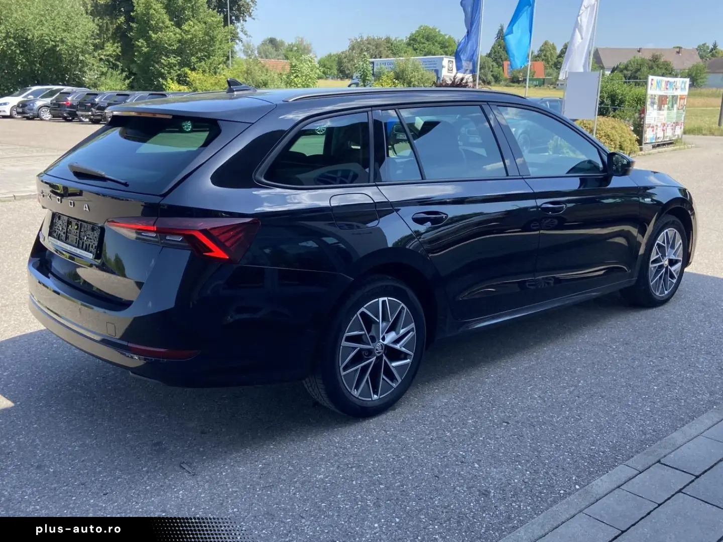 SKODA Octavia Combi 2.0 TDI DSG Ambition AHK SMART-LIN