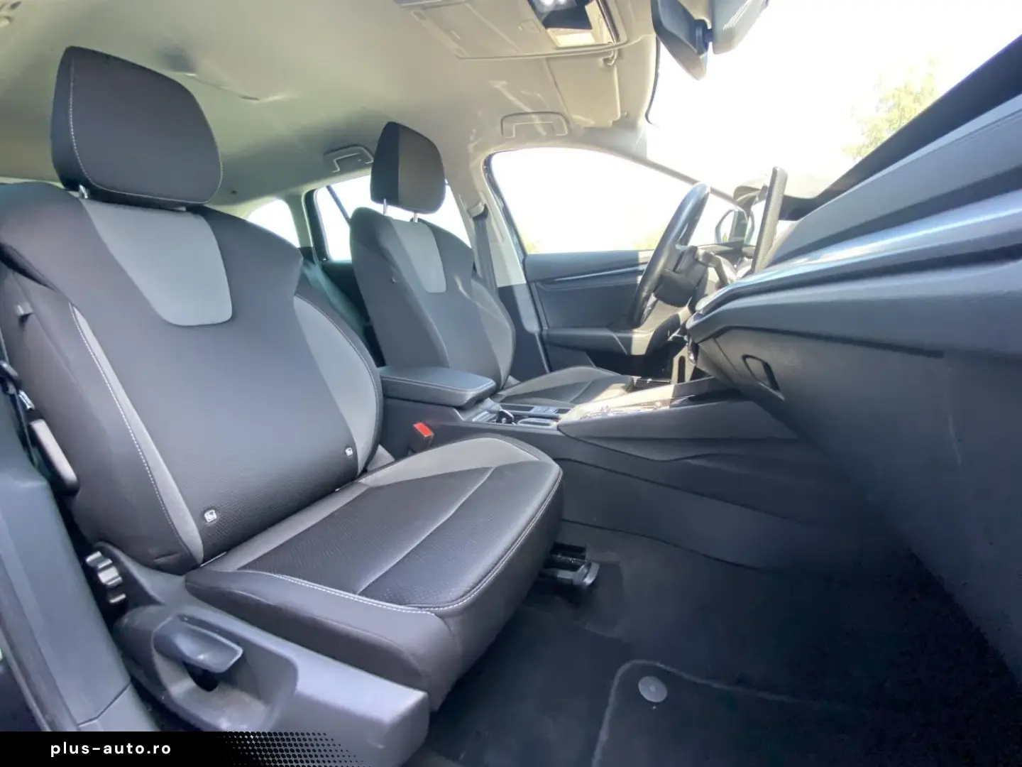SKODA Octavia Combi 2.0 TDI DSG Ambition AHK SMART-LIN