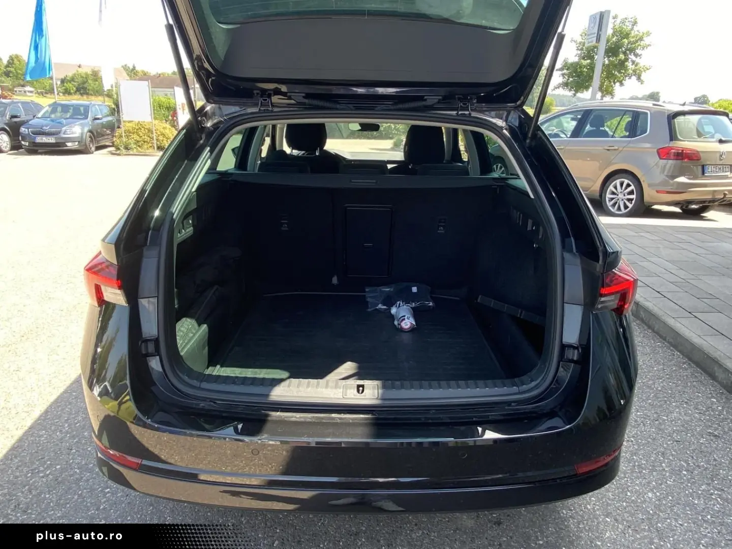 SKODA Octavia Combi 2.0 TDI DSG Ambition AHK SMART-LIN