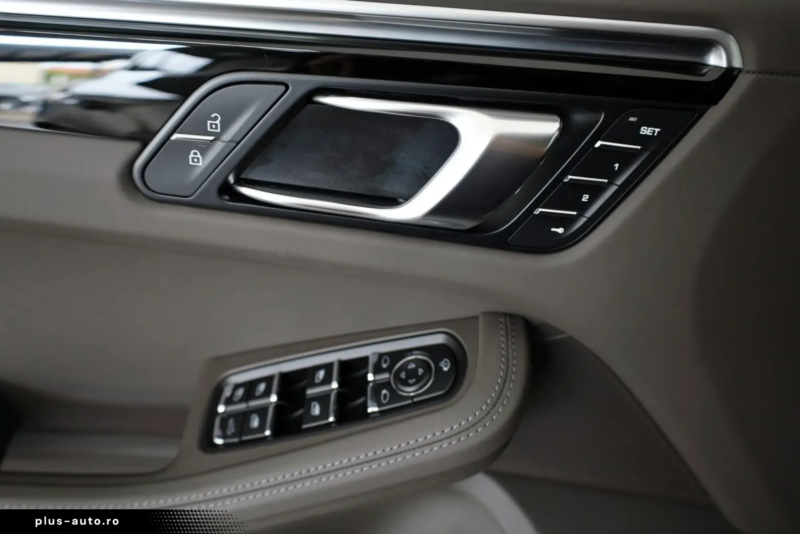 PORSCHE Macan S Leder Navi PCM LED Memorysit. ACC AHK.el