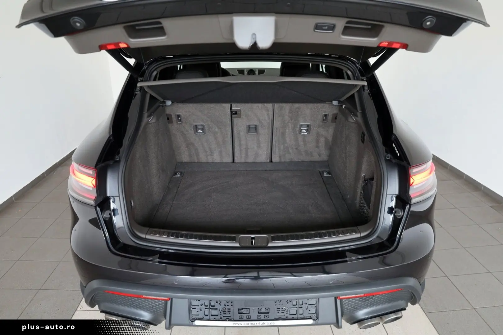 PORSCHE Macan S Leder Navi PCM LED Memorysit. ACC AHK.el
