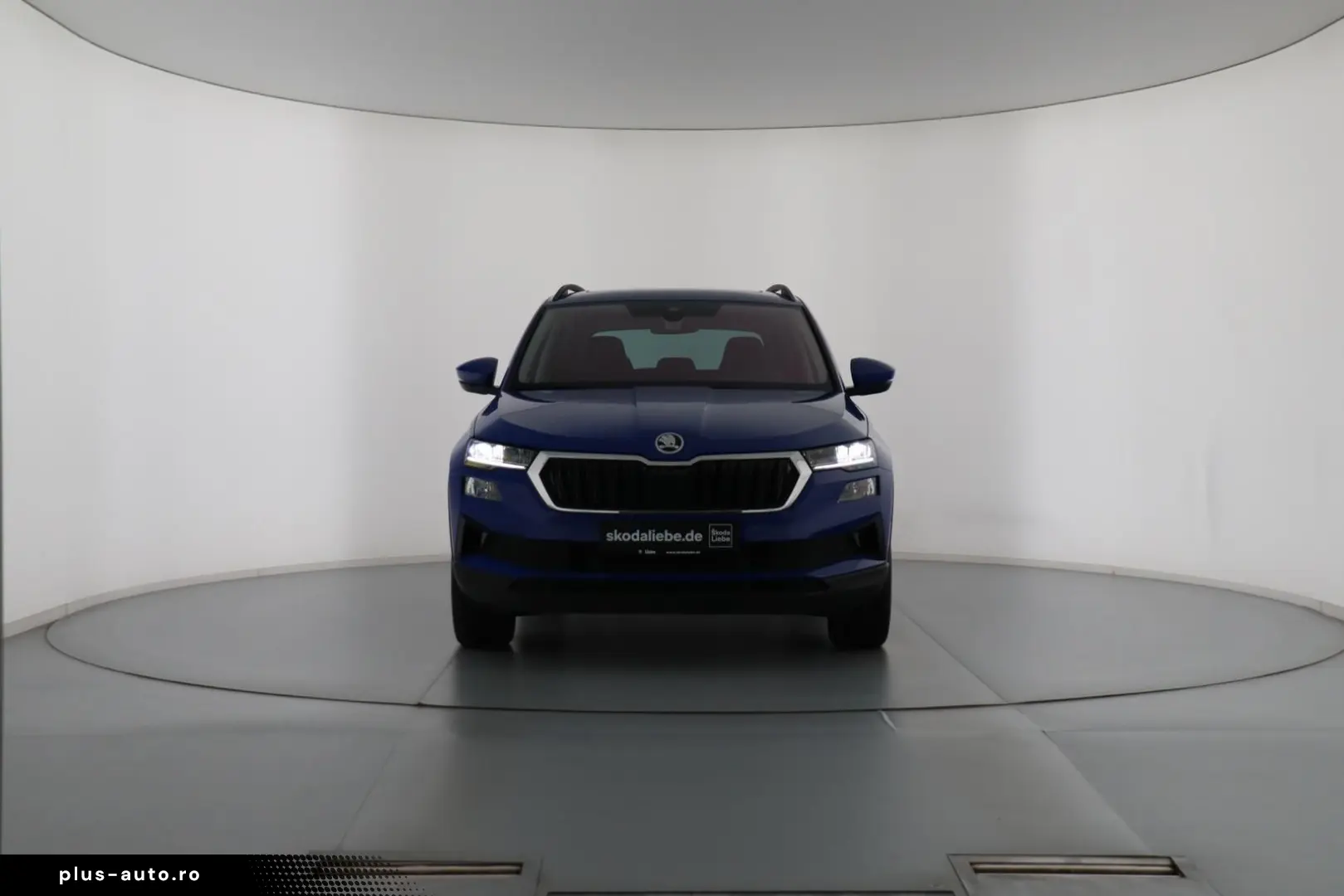 SKODA KAROQ TOUR 1.5TSI DSG PANORAMADACH 360 KAMERA