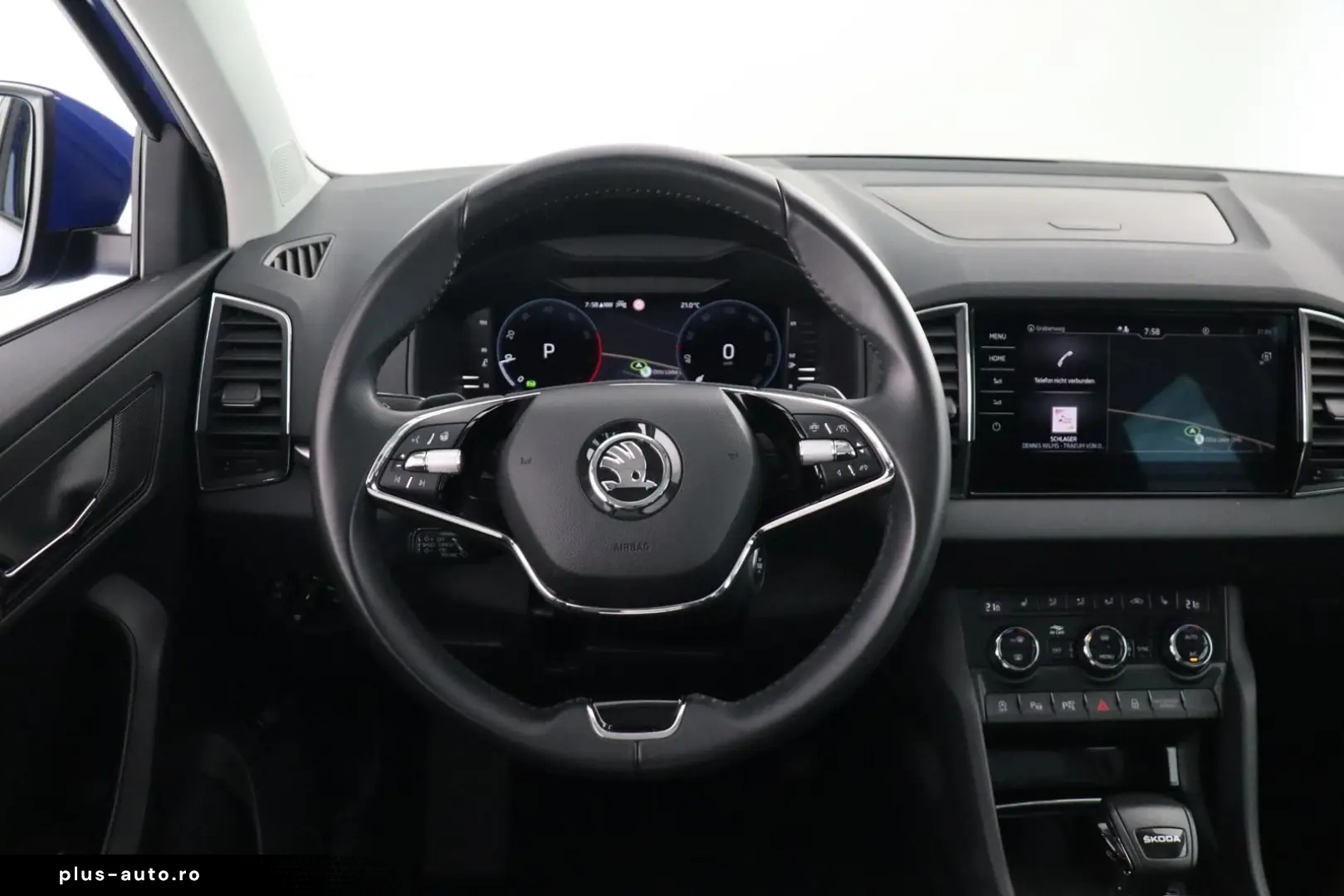 SKODA KAROQ TOUR 1.5TSI DSG PANORAMADACH 360 KAMERA