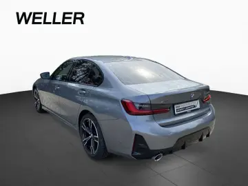 BMW 320d  xDr. M-Sport  HUD  360  AHK  HiFi  Pano