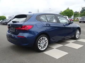 BMW 118i Advantage STEPTRONIC LED NAVI SHZG PDC DAB