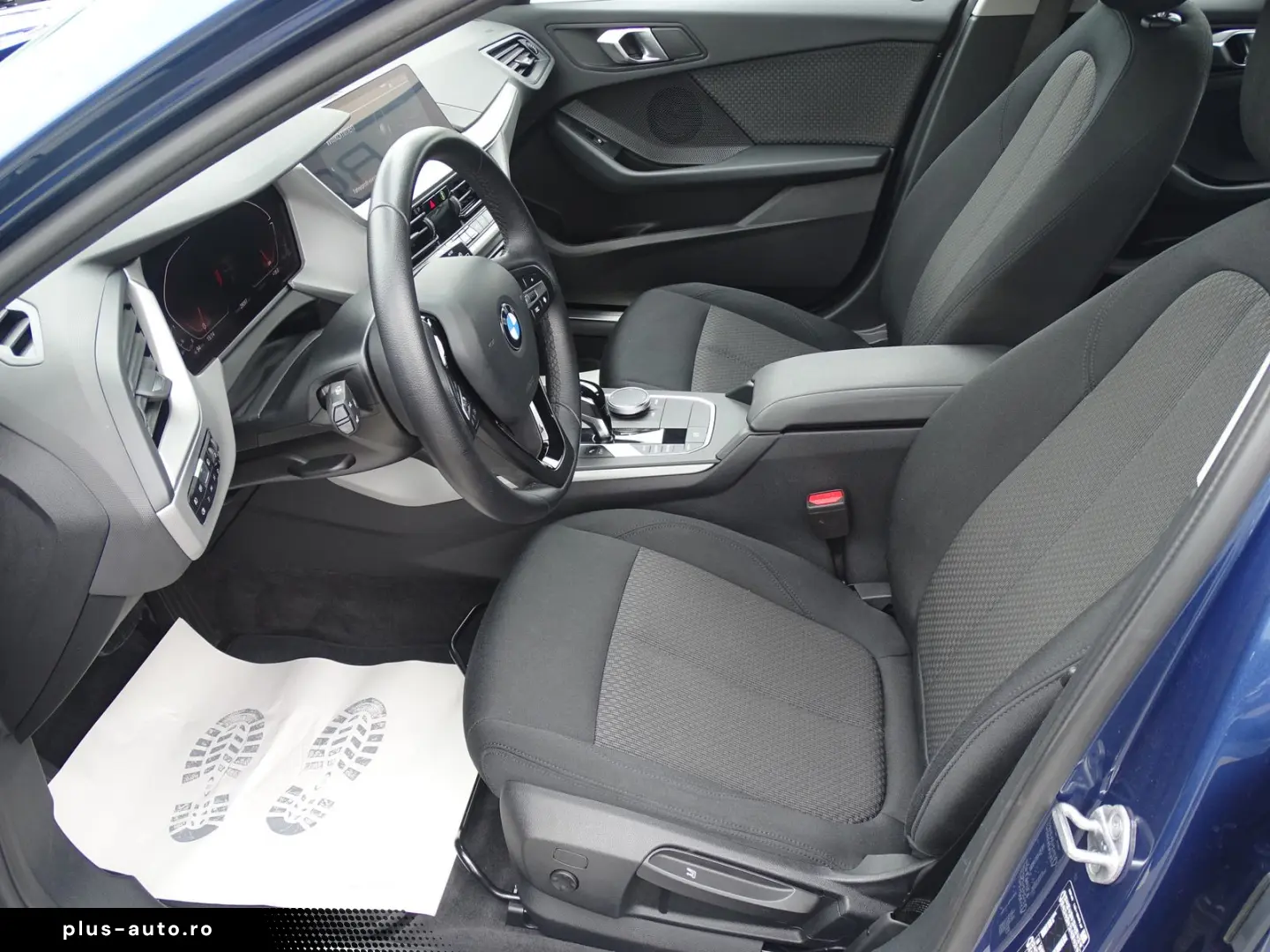 BMW 118i Advantage STEPTRONIC LED NAVI SHZG PDC DAB