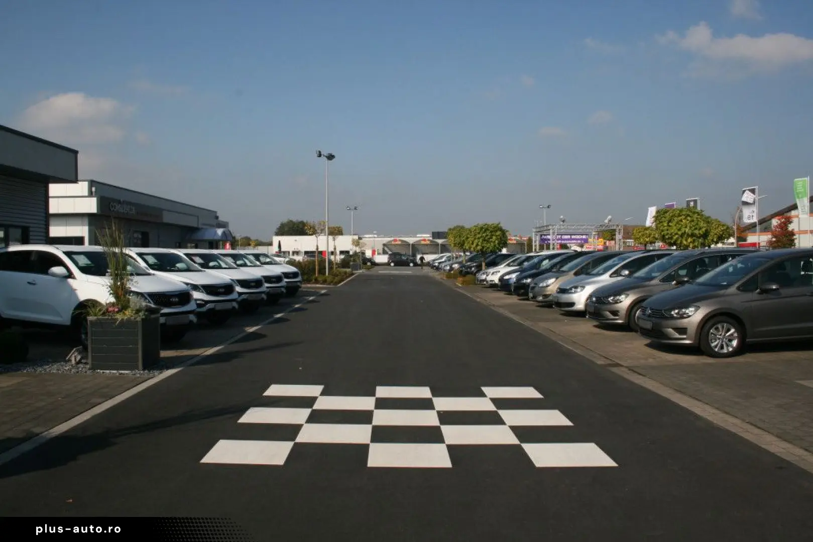BMW 118i Advantage STEPTRONIC LED NAVI SHZG PDC DAB