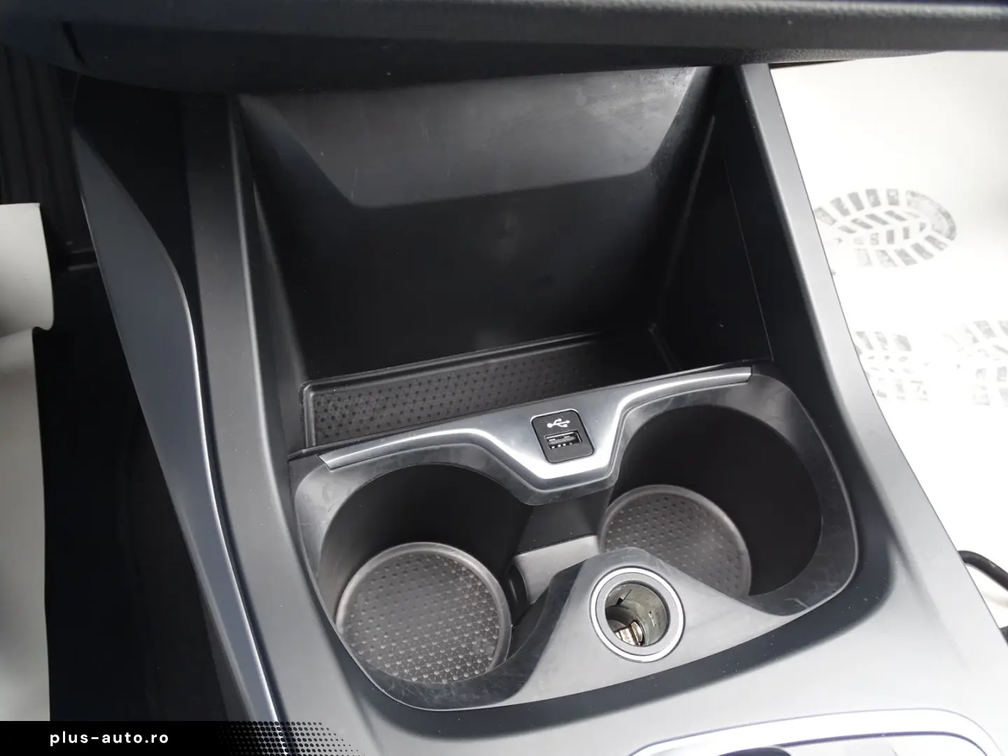BMW 118i Advantage STEPTRONIC LED NAVI SHZG PDC DAB