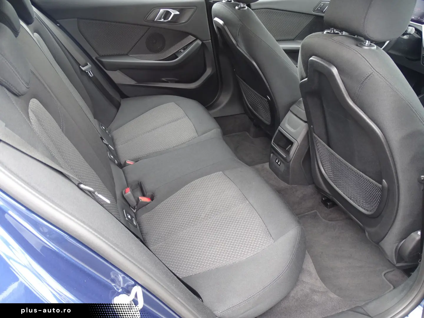 BMW 118i Advantage STEPTRONIC LED NAVI SHZG PDC DAB