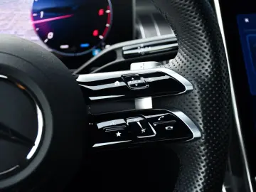 MERCEDES-BENZ GLC 300d 4Matic Coupe AMG Pano 360Cam