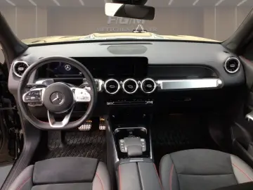 MERCEDES-BENZ GLB 220 d 4M AMG PANOD LED NIGHT R-KAM…