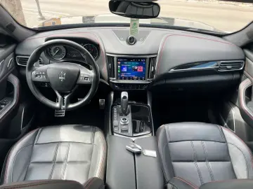 ANDERE Maserati Levante GT Ultima 330 CV